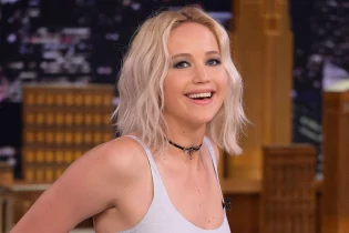 Jennifer Lawrence weight loss due to contract for a role | Celebrity Sekai
