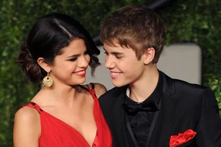 Justin Bieber and Selena Gomez together? | Celebrity Sekai